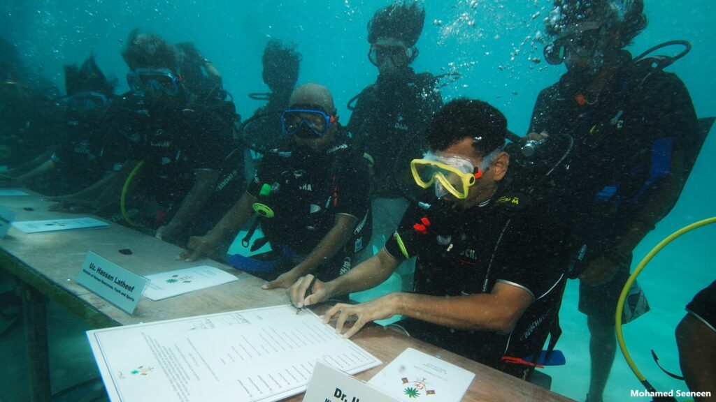 Underwater Signing